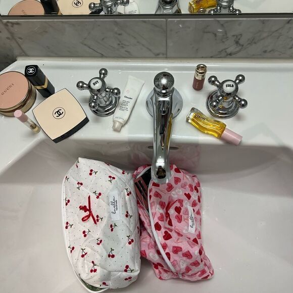 cute makeup bag - Picture 4 of 5